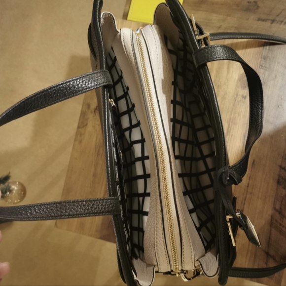 Kate Spade Large Satchel - Picture 4 of 4